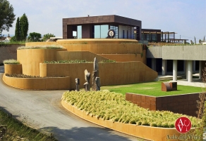 Bodegas Torres factura 263 millones en 2015